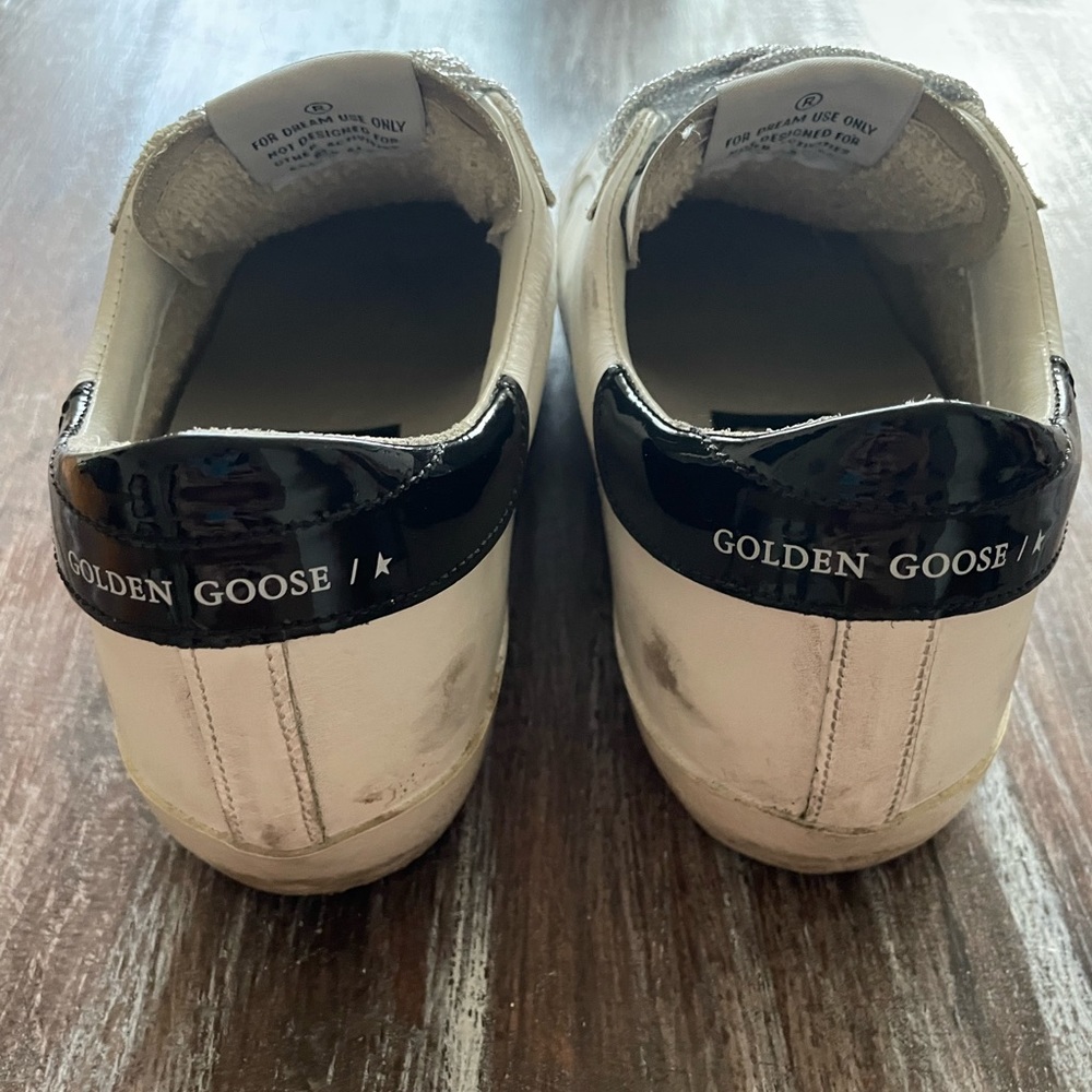 GoldenGoose superstar. Size 37